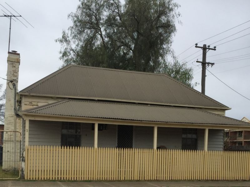 1 Ross Street, Inverell NSW 2360