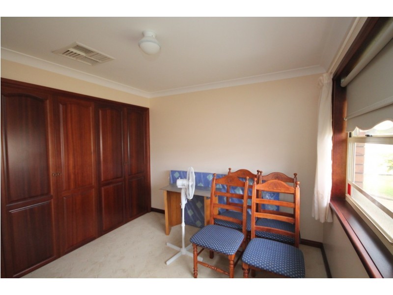 17 Granville Street, Inverell NSW 2360