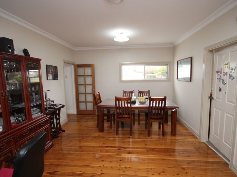 11 Carlyle Street, Inverell NSW 2360