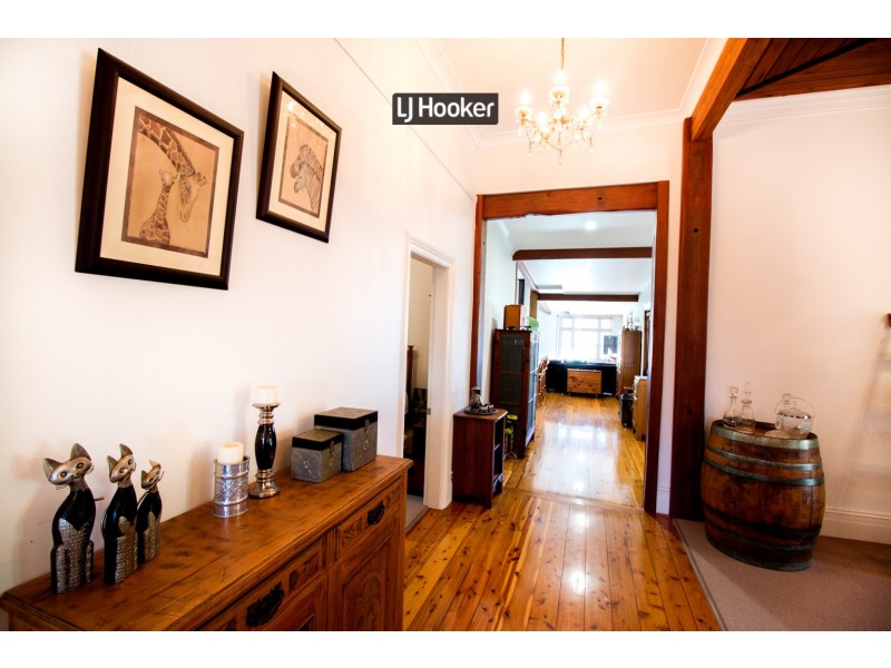 16 Andrew Street, Inverell NSW 2360