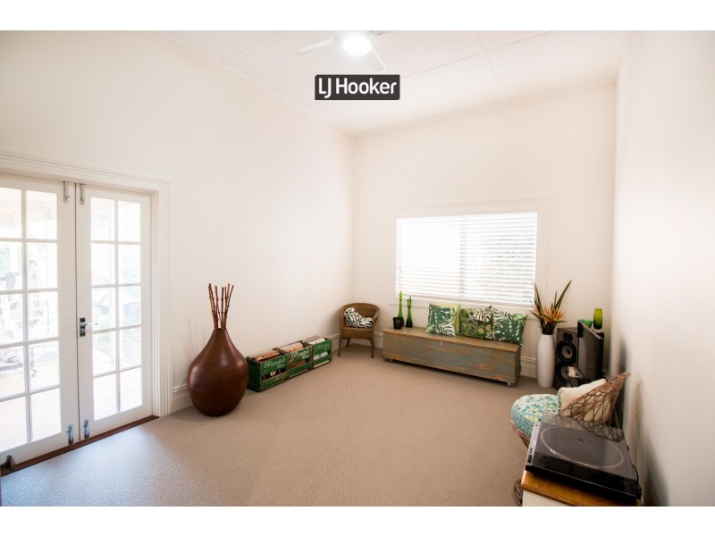 16 Andrew Street, Inverell NSW 2360