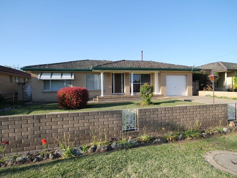 4 Mather Street, Inverell NSW 2360