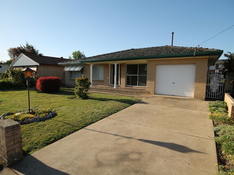 4 Mather Street, Inverell NSW 2360