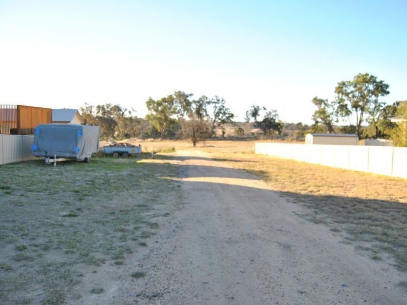 11 Sunnyside Place, Inverell NSW 2360