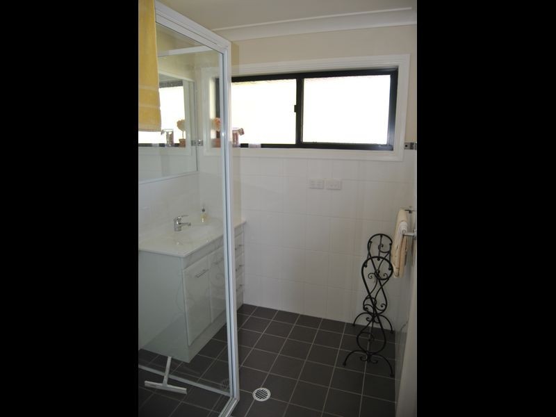 16 Lindsay Avenue, Inverell NSW 2360