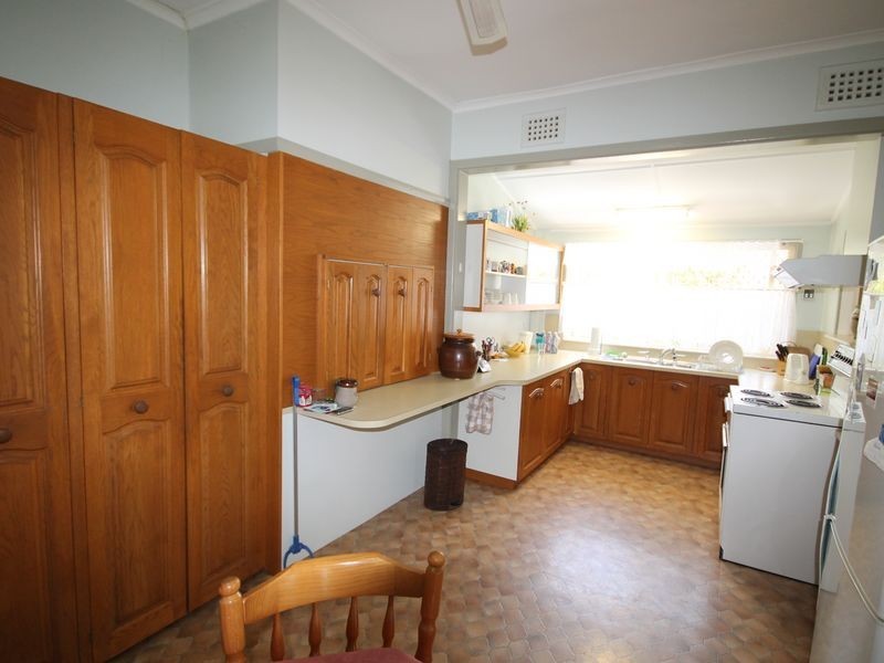 43 George Street, Inverell NSW 2360