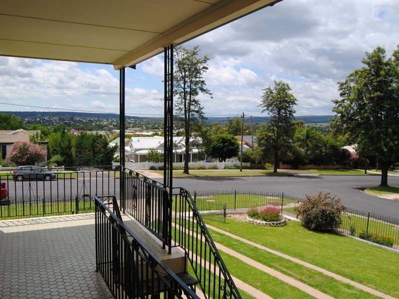 12 Brae Street, Inverell NSW 2360