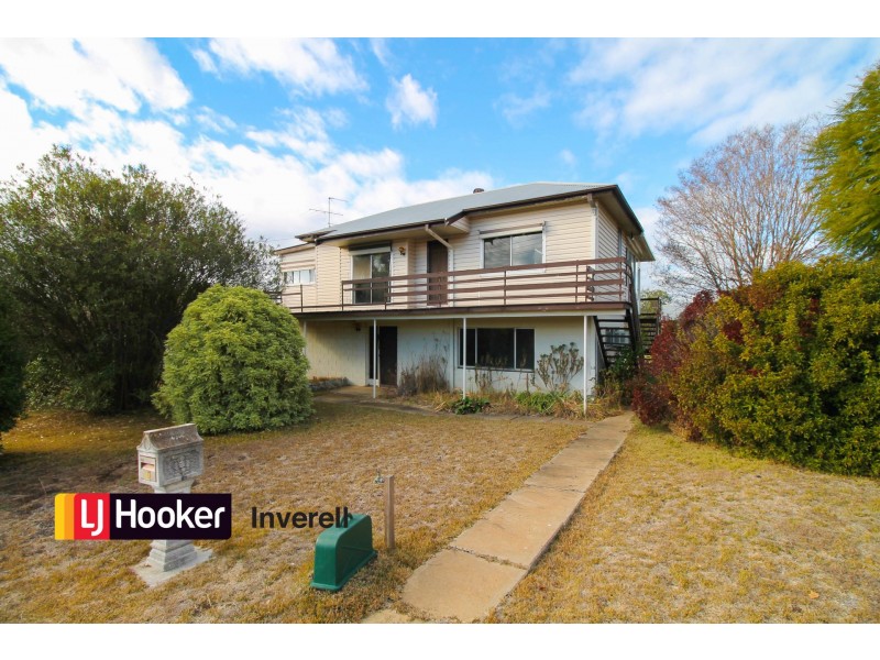 10 Lindsay Avenue, Inverell NSW 2360