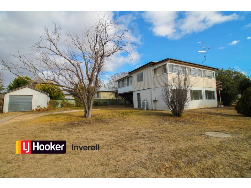 10 Lindsay Avenue, Inverell NSW 2360