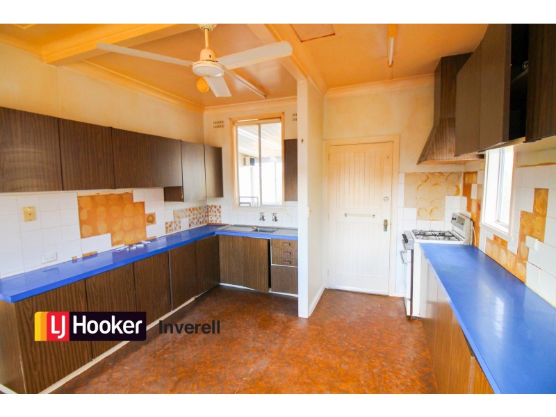 10 Lindsay Avenue, Inverell NSW 2360