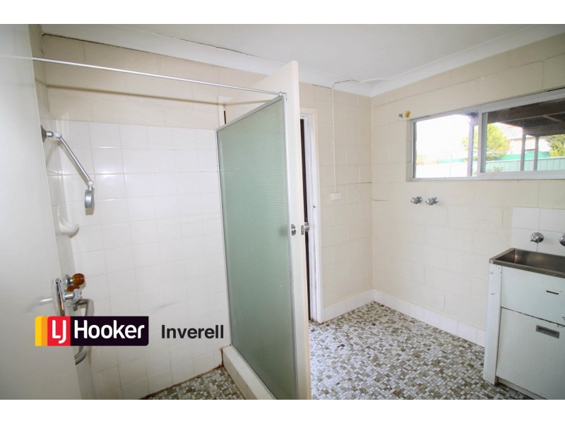 10 Lindsay Avenue, Inverell NSW 2360