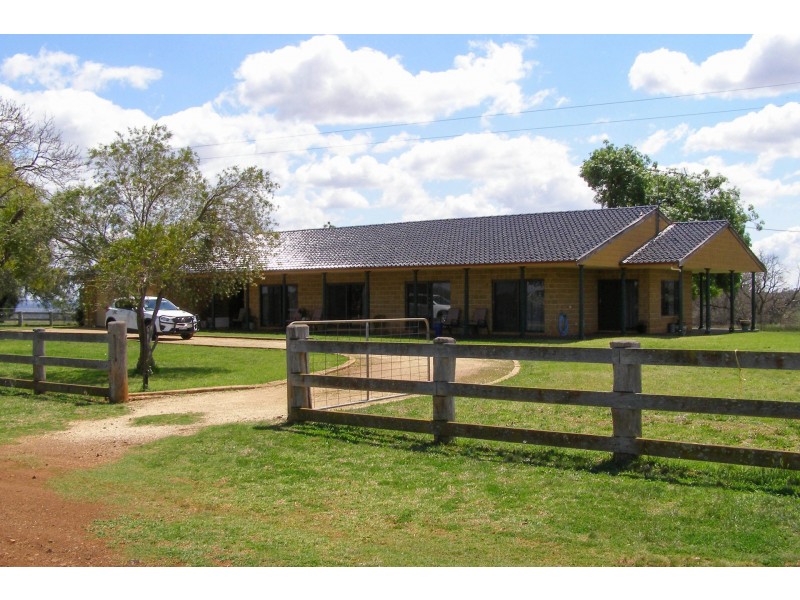 191 Halls Lane, Inverell NSW 2360