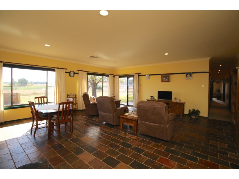 191 Halls Lane, Inverell NSW 2360