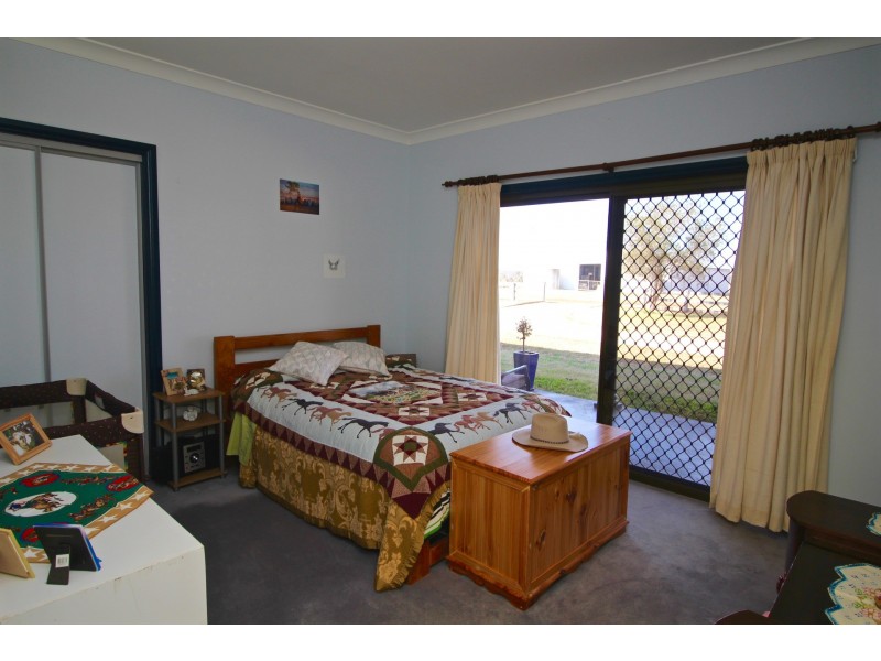 191 Halls Lane, Inverell NSW 2360