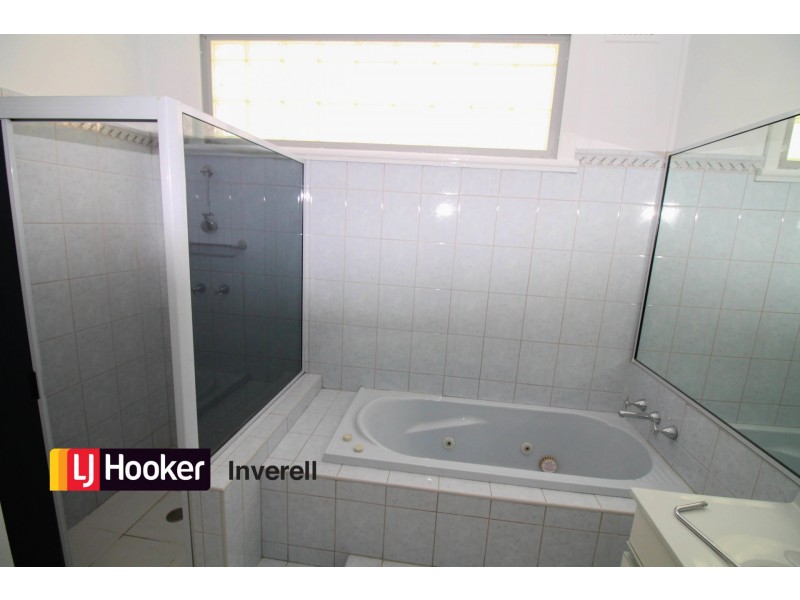 88 Wood Street, Inverell NSW 2360