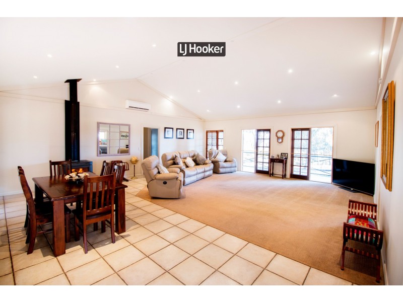 58 Wolbah Close, Inverell NSW 2360