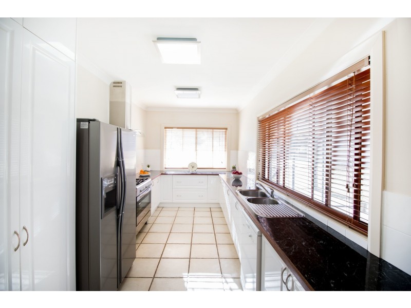 58 Wolbah Close, Inverell NSW 2360