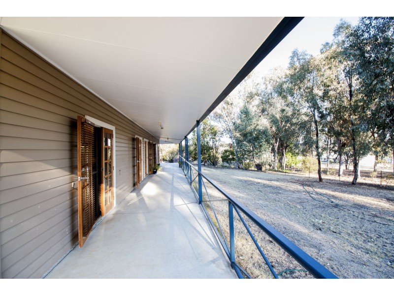 58 Wolbah Close, Inverell NSW 2360
