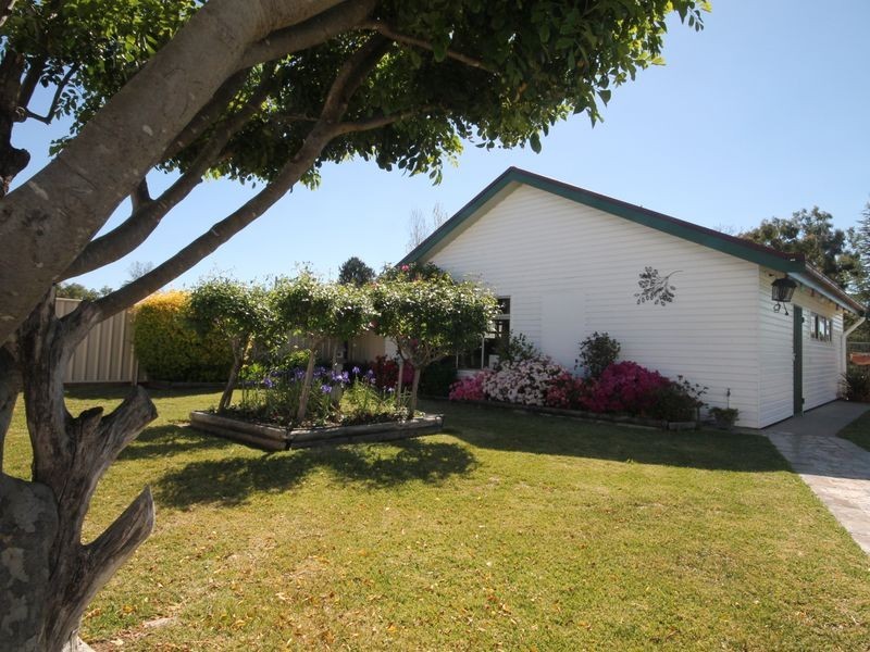 72 Oswald Street, Inverell NSW 2360