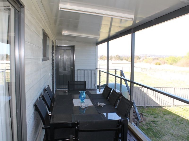 23 Brownleigh Vale Drive, Inverell NSW 2360