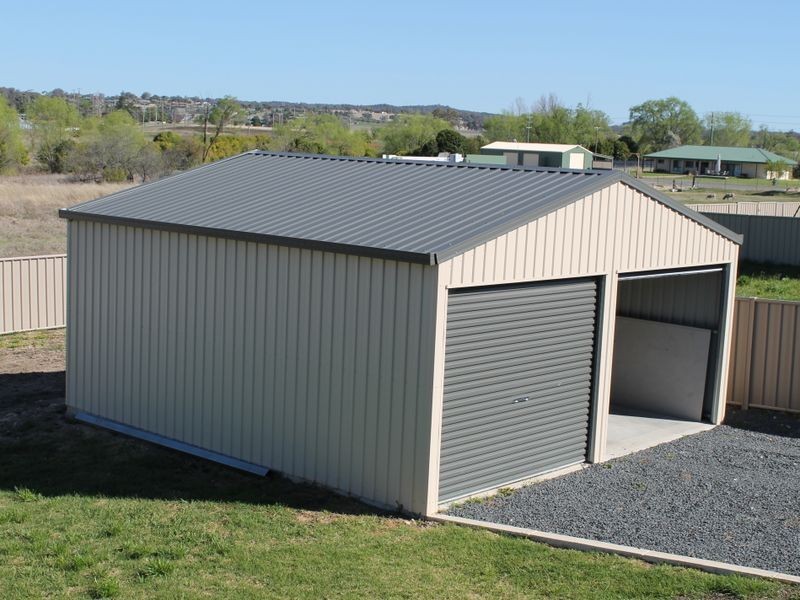 23 Brownleigh Vale Drive, Inverell NSW 2360