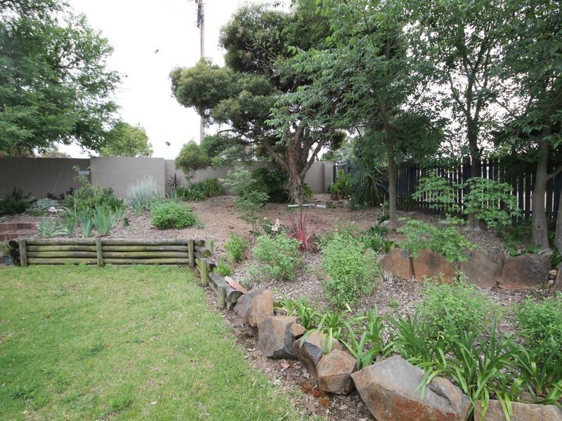 1 George Street, Inverell NSW 2360