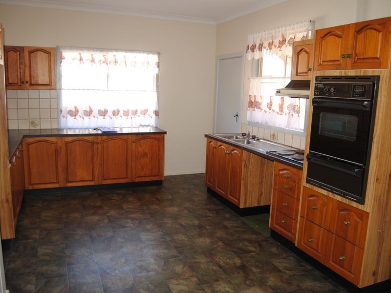 2 Girle Street, Inverell NSW 2360