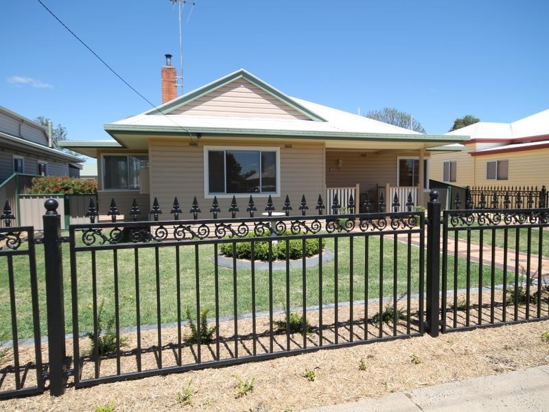 18 Chisholm Street, Inverell NSW 2360
