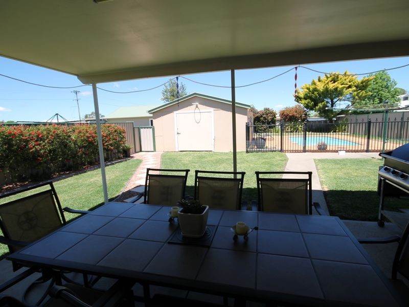 18 Chisholm Street, Inverell NSW 2360