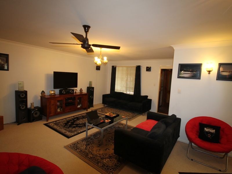 2 Miles Street, Inverell NSW 2360