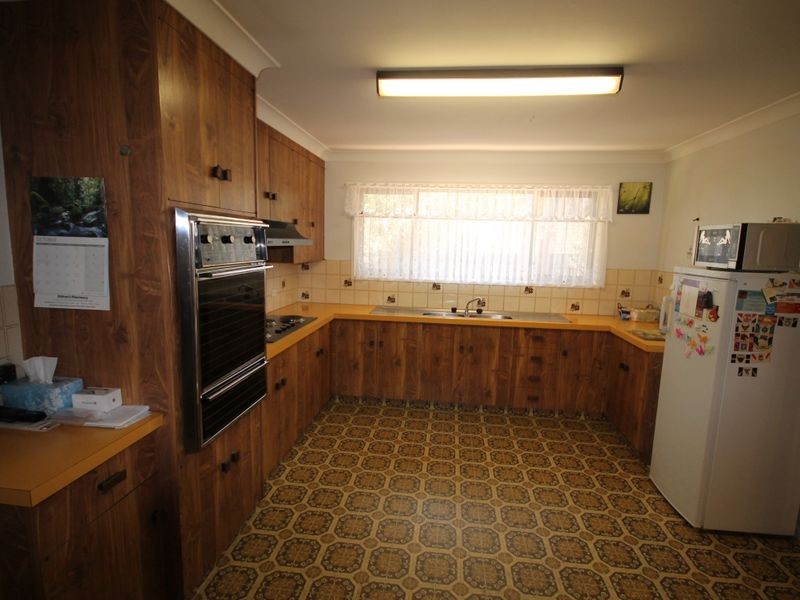 2 Miles Street, Inverell NSW 2360