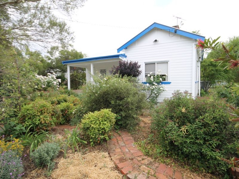 4 Hindmarsh Street, Inverell NSW 2360