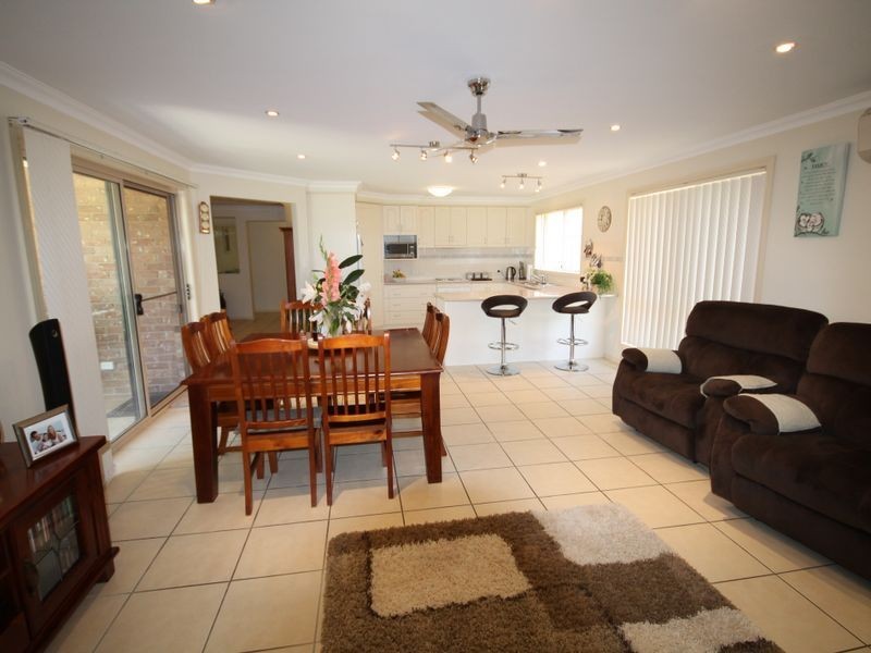 12 Crestview Place, Inverell NSW 2360