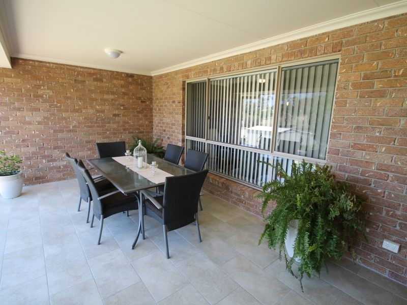 12 Crestview Place, Inverell NSW 2360