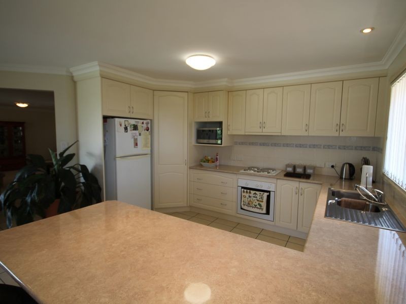 12 Crestview Place, Inverell NSW 2360