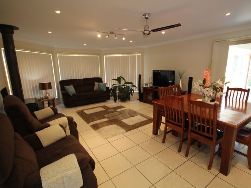 12 Crestview Place, Inverell NSW 2360