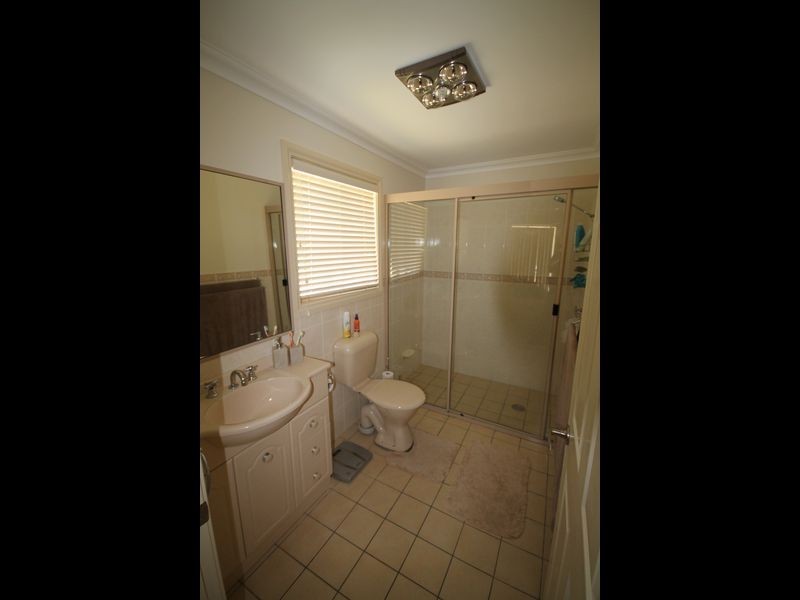 12 Crestview Place, Inverell NSW 2360