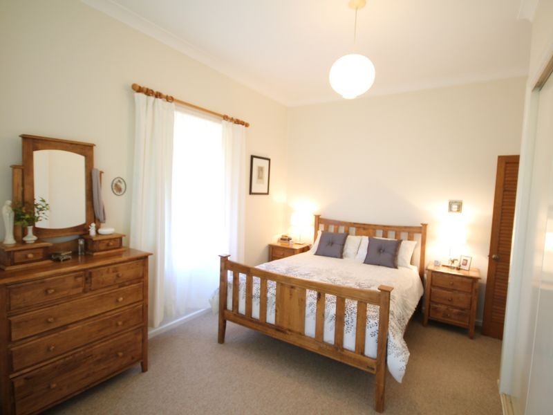 60 George Street, Inverell NSW 2360