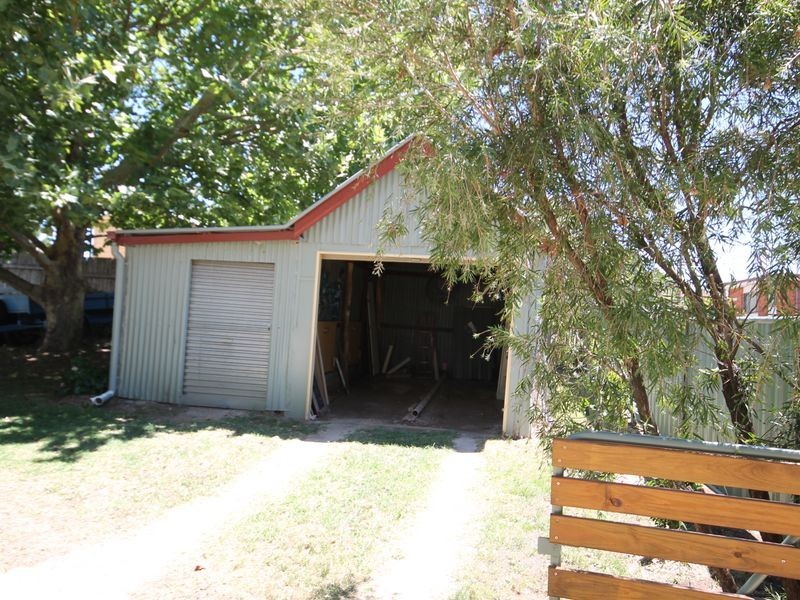 60 George Street, Inverell NSW 2360