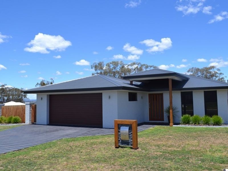 6 Stainfield Drive, Inverell NSW 2360