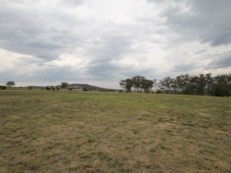 45a Clancy’s Drive, Inverell NSW 2360