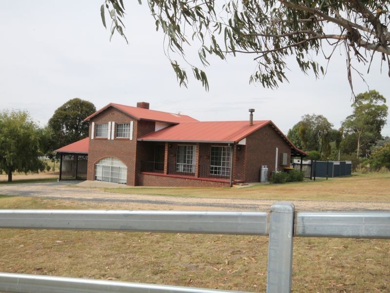 71 Auburn Vale RD, Inverell NSW 2360