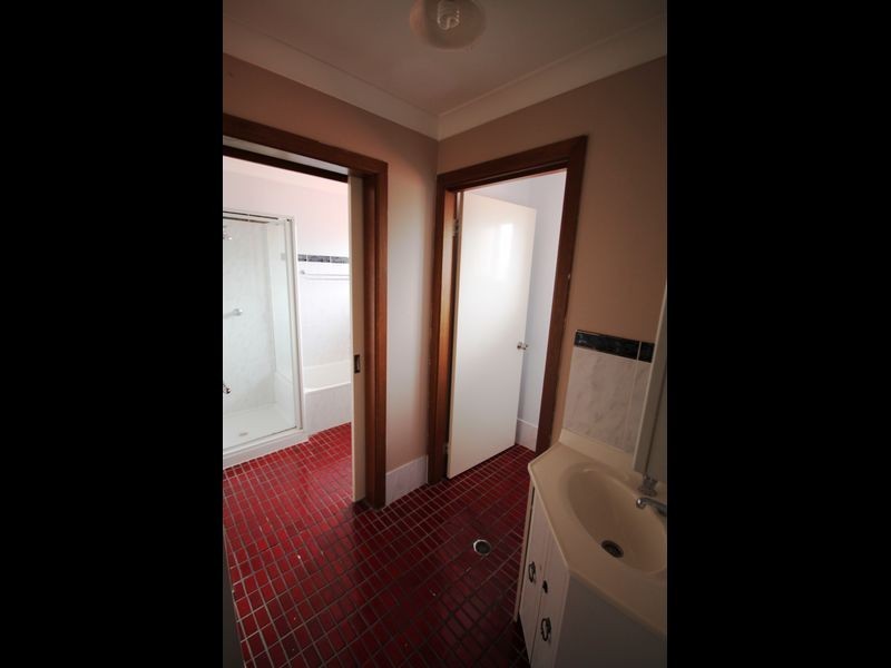 71 Auburn Vale RD, Inverell NSW 2360