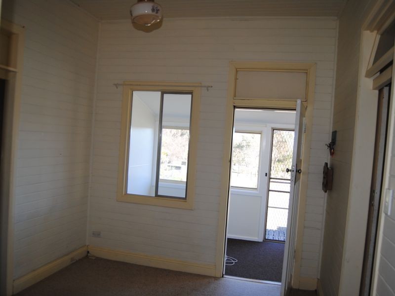 31 McIvor Street, Inverell NSW 2360