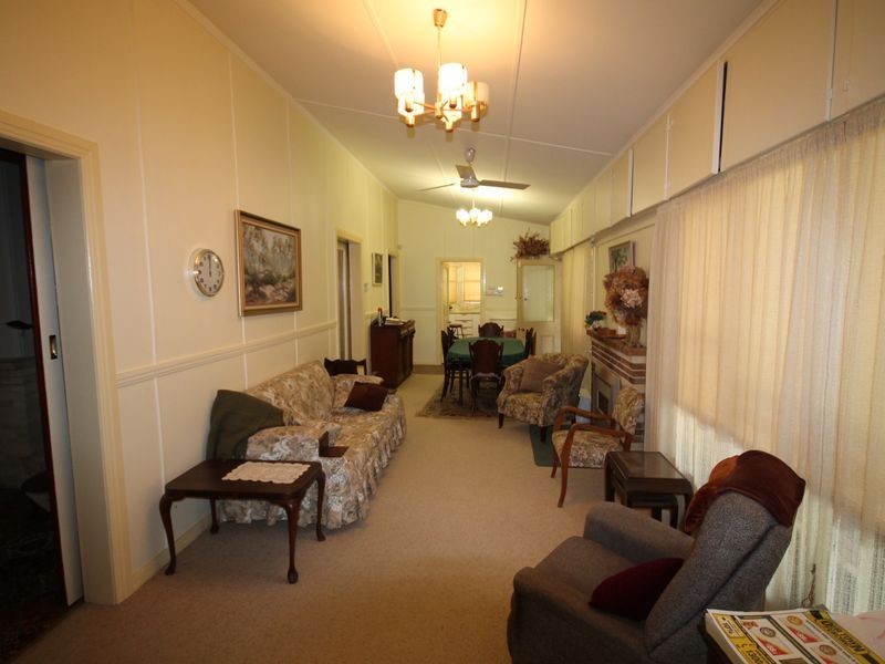 21 Brae Street, Inverell NSW 2360