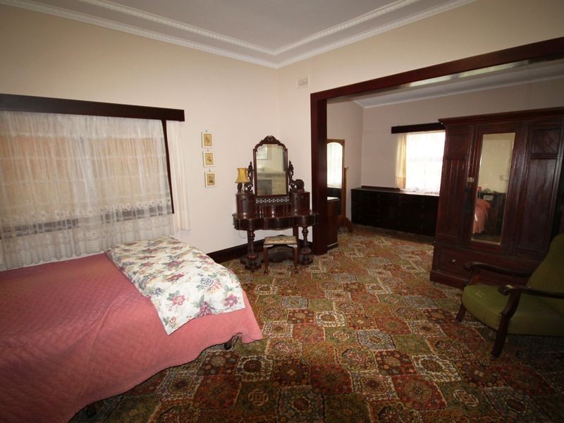 21 Brae Street, Inverell NSW 2360