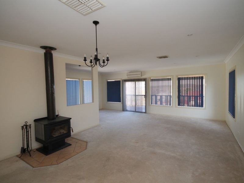 28 Gordon Street, Inverell NSW 2360