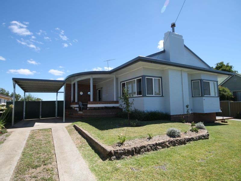 68 George Street, Inverell NSW 2360