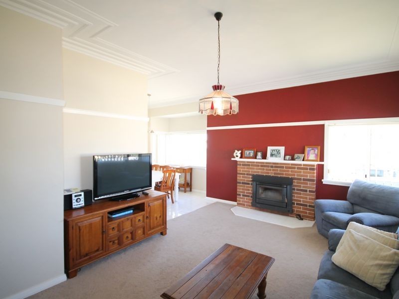 68 George Street, Inverell NSW 2360