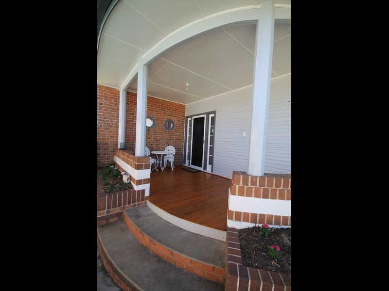 68 George Street, Inverell NSW 2360